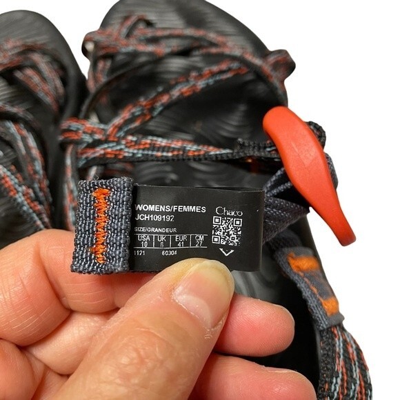 Chaco ZVOLV X2 women's strappy crisscross toe loop sandals size 10 - Picture 6 of 6